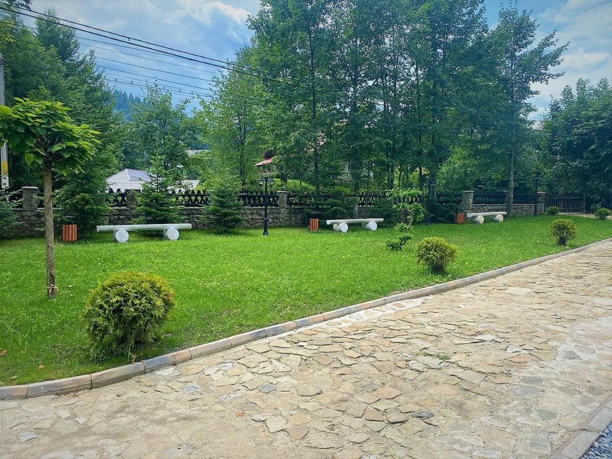 Hotel La Rascruce De Ape Sucevita Esterno foto