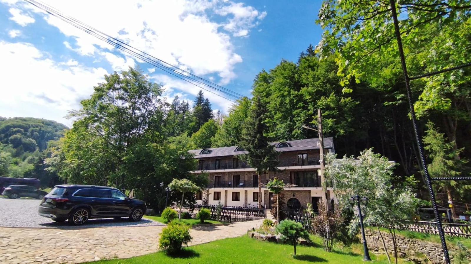 Hotel La Rascruce De Ape Sucevita Esterno foto