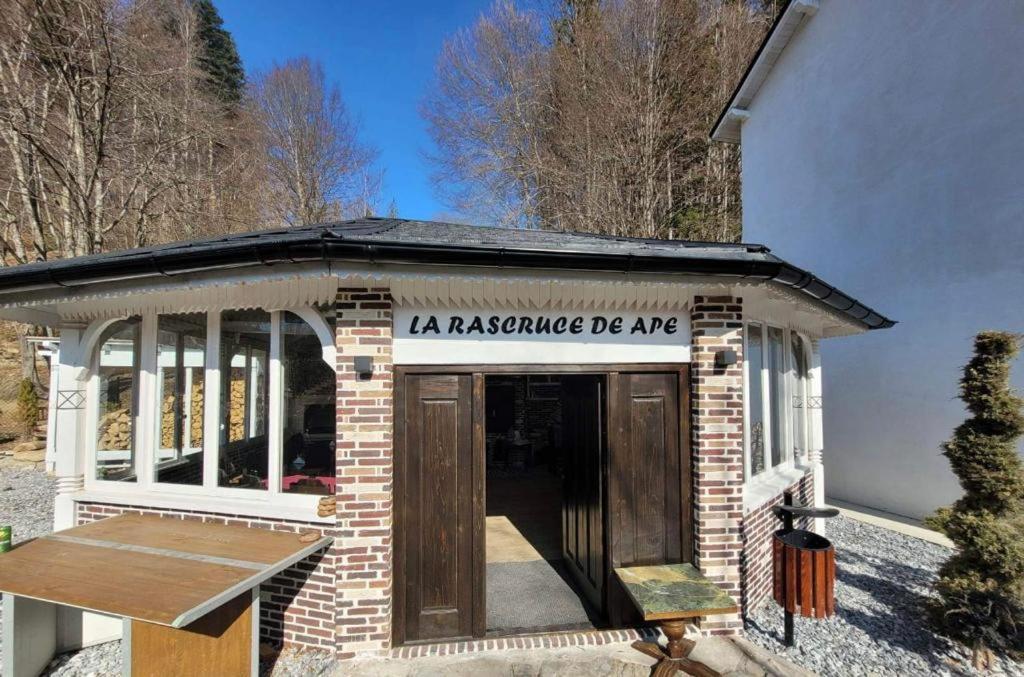 Hotel La Rascruce De Ape Sucevita Esterno foto